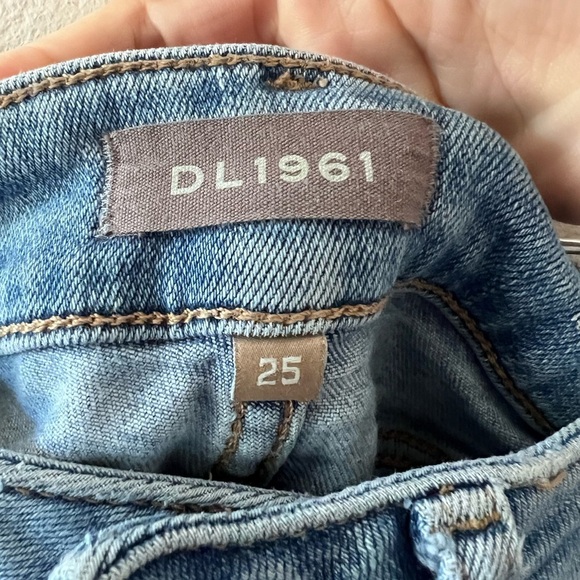 DL1961 High Rise Jeans - The Farrow Crop High-Rise Instasculpt Skinny Jeans - Picture 7 of 8